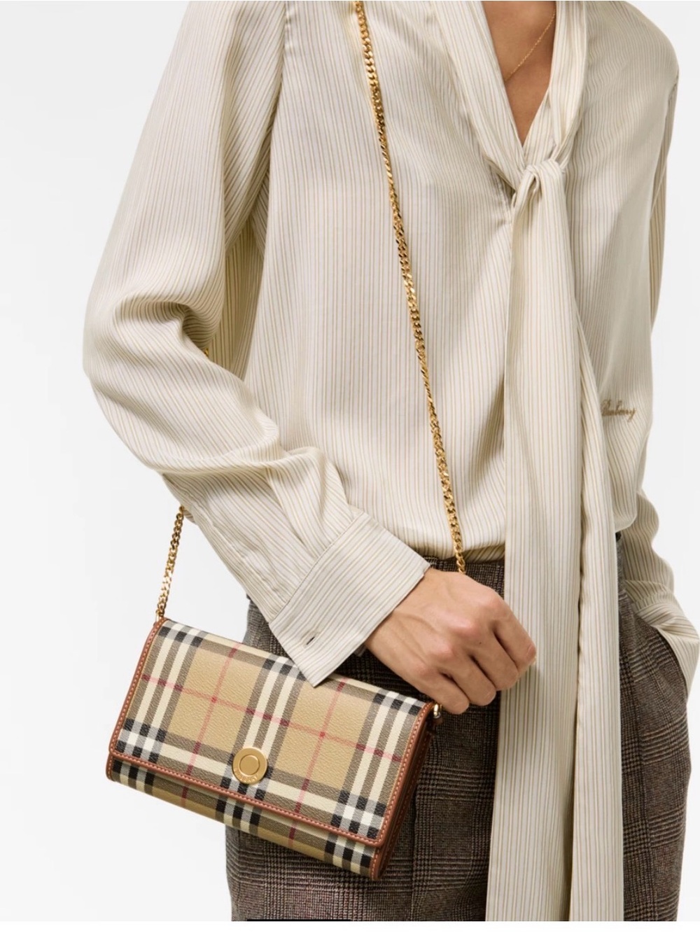 Check Chain Strap Wallet - Picture 6 of 7